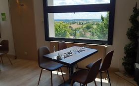 Logis Hotel La Bastide Des Oliviers
